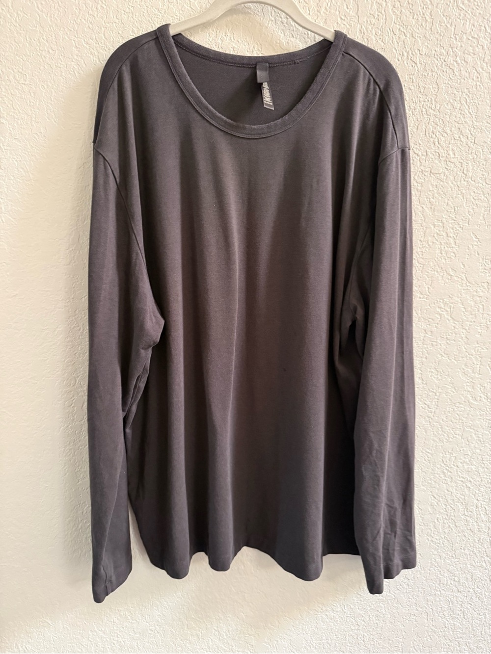 SKIMS Long Sleeve Crewneck Shirt - Charcoal